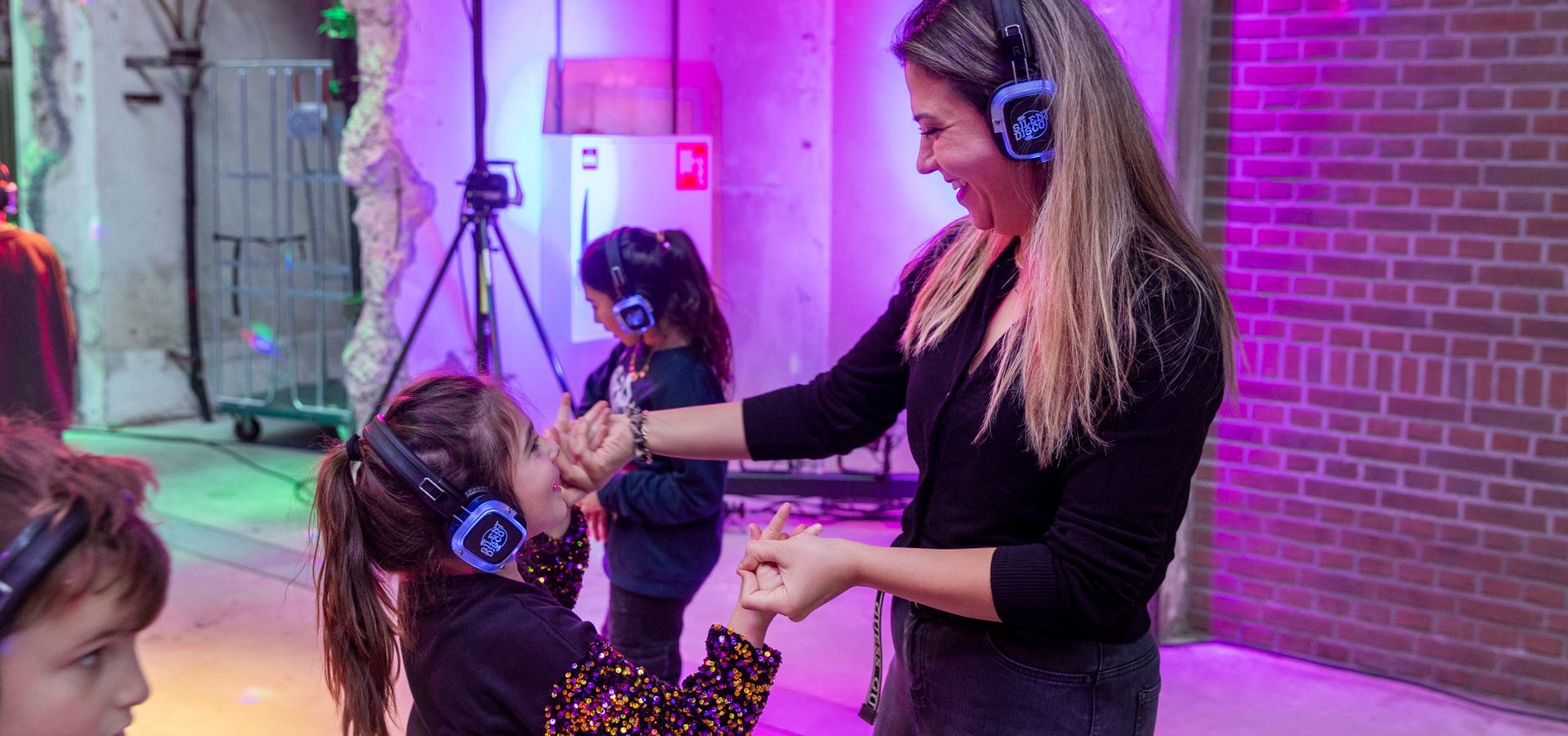 SILENT DISCO
