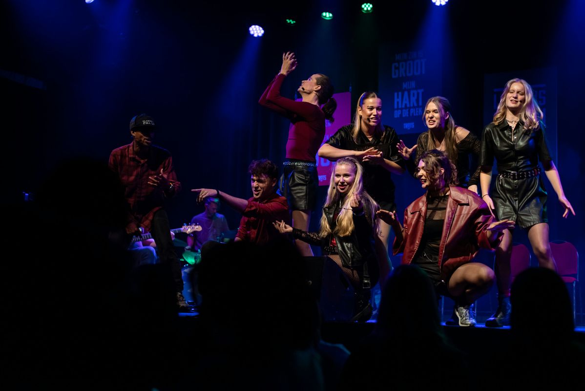 foto theatergroep Trots54