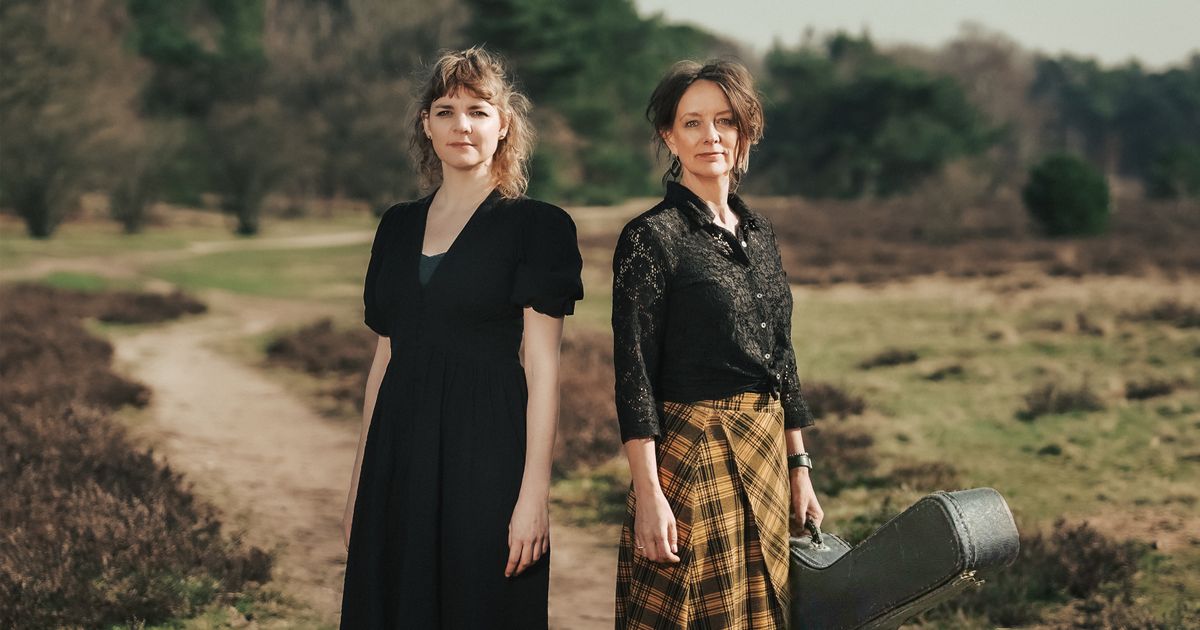 The Lasses — The Rocky Road