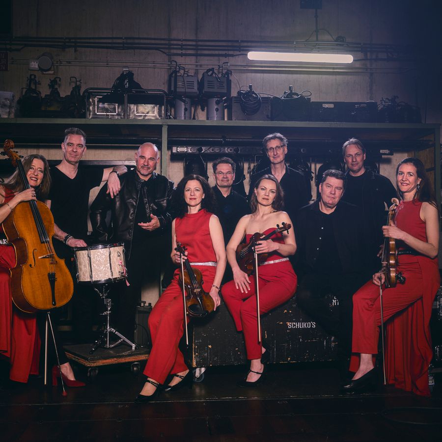 Muzikanten met verschillende instrumenten